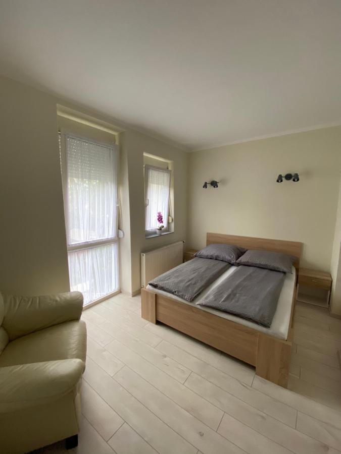 Veronika Lux Apartman Hajdúszoboszló Exteriör bild