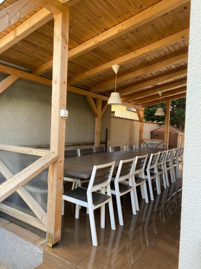 Veronika Lux Apartman Hajdúszoboszló Exteriör bild